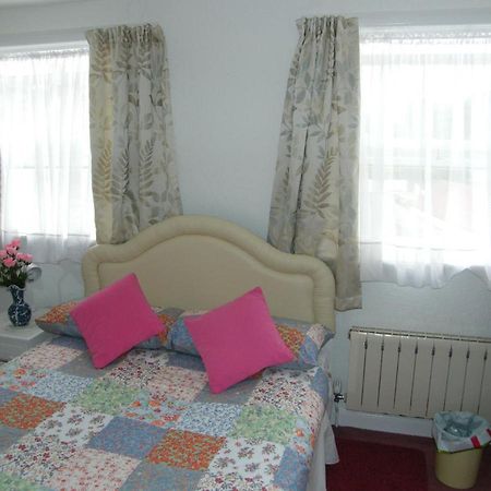 El Tabora Guest House Saint Peter Port Εξωτερικό φωτογραφία