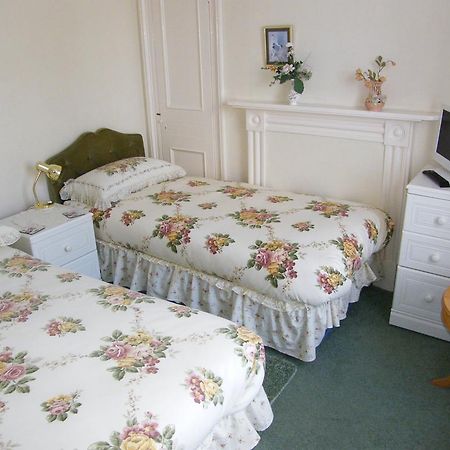 El Tabora Guest House Saint Peter Port Εξωτερικό φωτογραφία