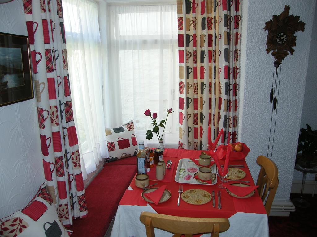 El Tabora Guest House Saint Peter Port Εξωτερικό φωτογραφία
